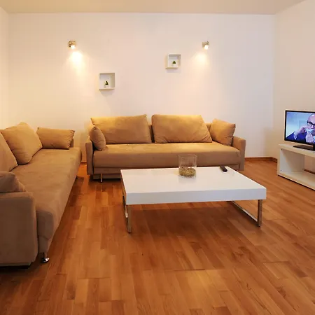 Apartamento Andrea - Beachfront & Sea-view Terrace *
