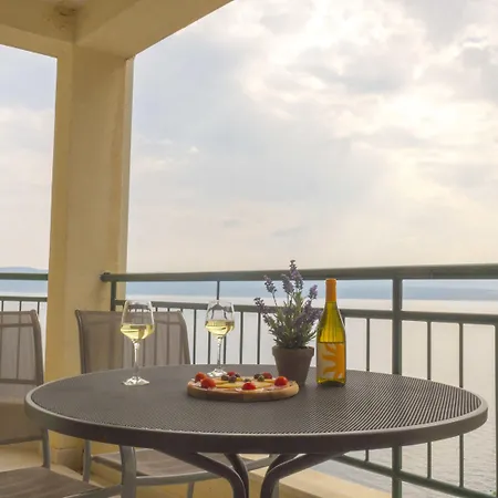 Apartamento Andrea - Beachfront & Sea-view Terrace *