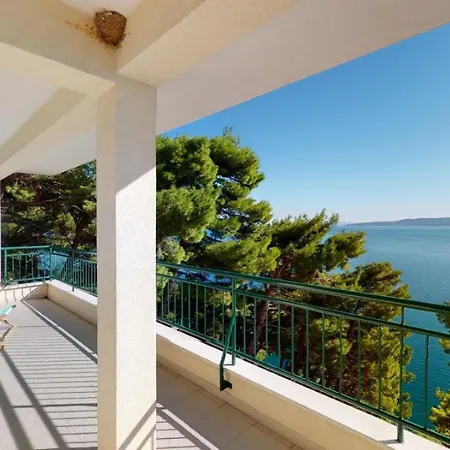 Andrea - Beachfront & Sea-view Terrace *