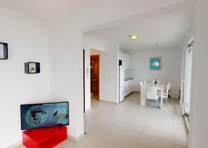 Andrea - Beachfront & Sea-view Terrace