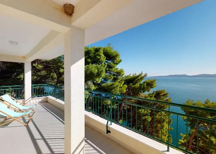 Andrea - Beachfront & Sea-view Terrace *