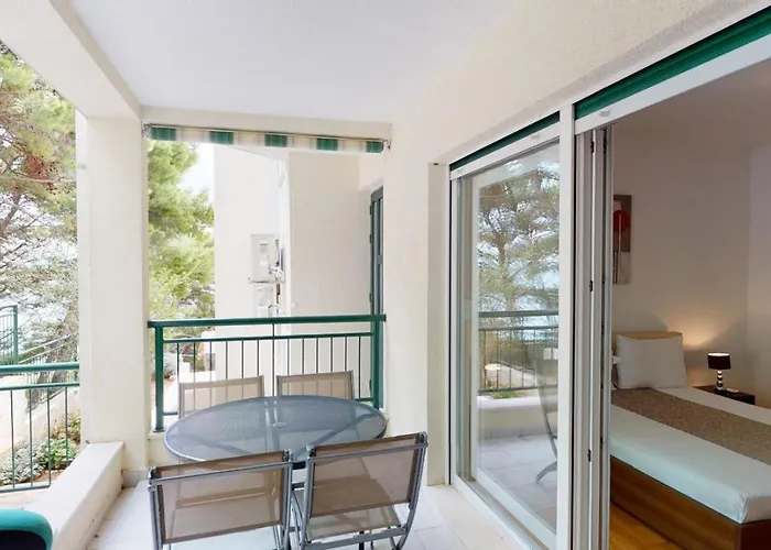 شقة Andrea - Beachfront & Sea-view Terrace Marusici (Split-Dalmatia)