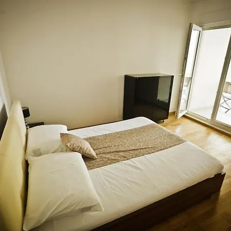 Luxury Andrea Apartment *