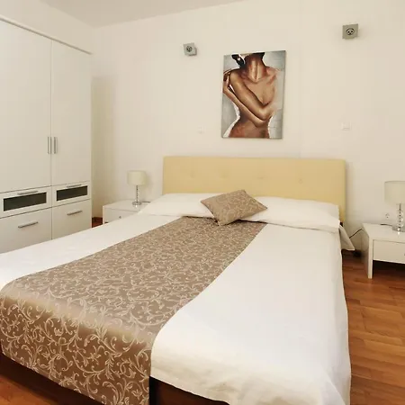 Luxury Andrea Apartment Marusici (Split-Dalmatia)