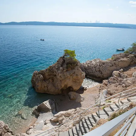 Andrea - Beachfront & Sea-view Terrace Lejlighed Marusici (Split-Dalmatia)