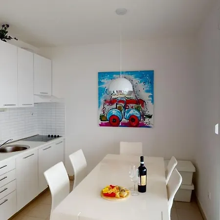 Andrea - Beachfront & Sea-view Terrace *