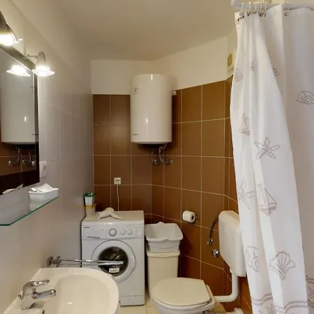 Andrea - Beachfront & Sea-view Terrace *