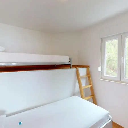 Lejlighed Andrea - Beachfront & Sea-view Terrace Marusici (Split-Dalmatia)