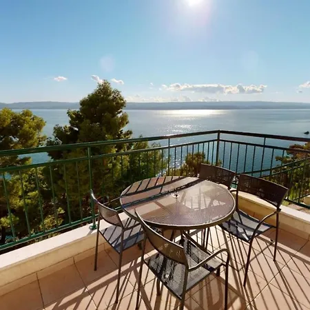 Апартаменти Andrea - Beachfront & Sea-view Terrace *
