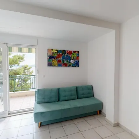 Andrea - Beachfront & Sea-view Terrace Marusici (Split-Dalmatia)